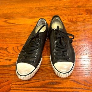 NWT JOHN VARVATOS DISTRESSED DARK BLUE MEN’S SHOES SIZE 9.5